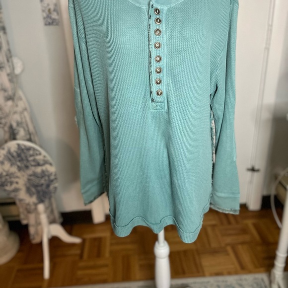 NWOT Free People Fall for you thermal Henley Aspen Sky size small - Picture 3 of 11